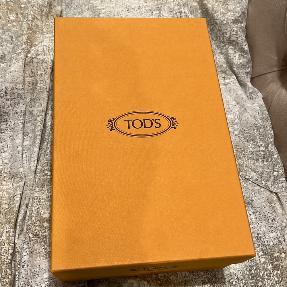 Tod’s Shoe Box